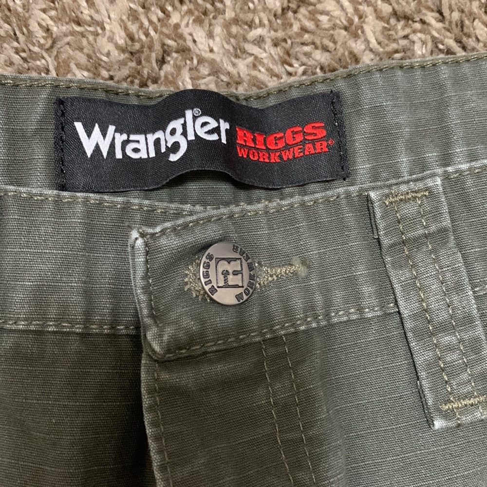 Wrangler Riggs Workwear men cargo pants size 44 x 30 - Picture 5 of 8